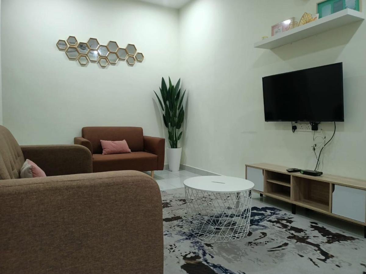 Zr D'Chili Homestay, Kemaman Chukai Bagian luar foto