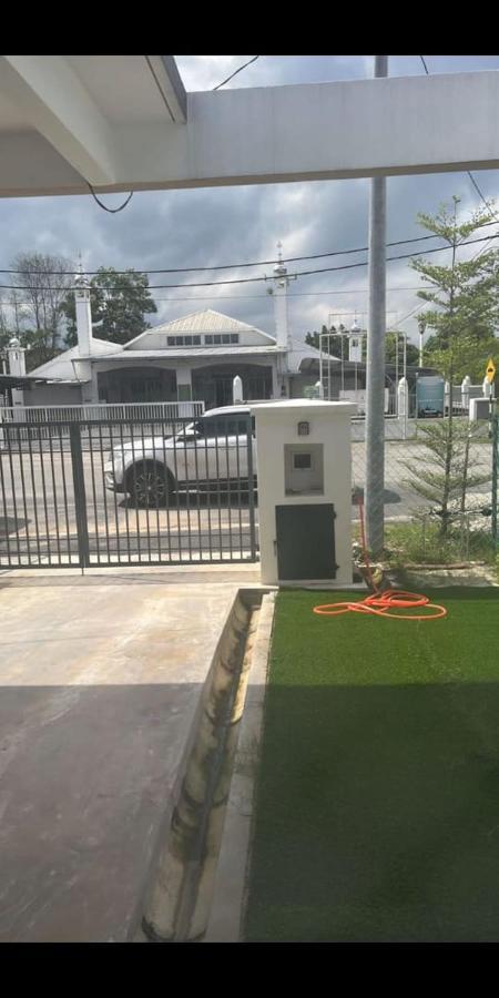 Zr D'Chili Homestay, Kemaman Chukai Bagian luar foto