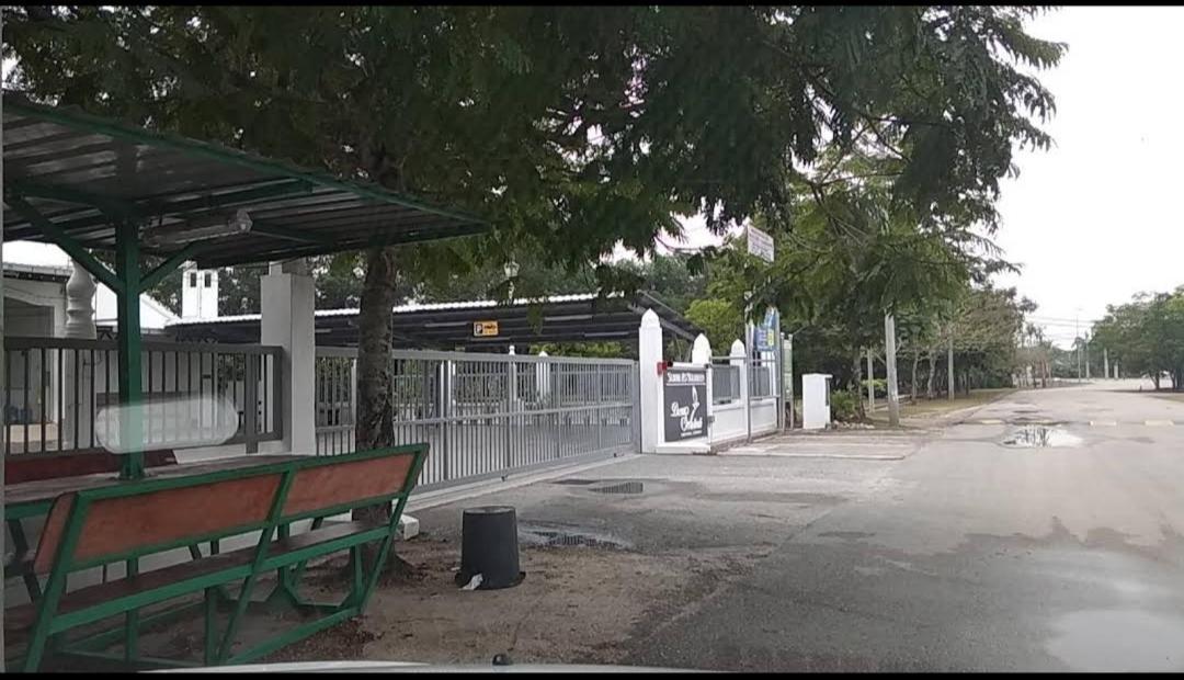 Zr D'Chili Homestay, Kemaman Chukai Bagian luar foto